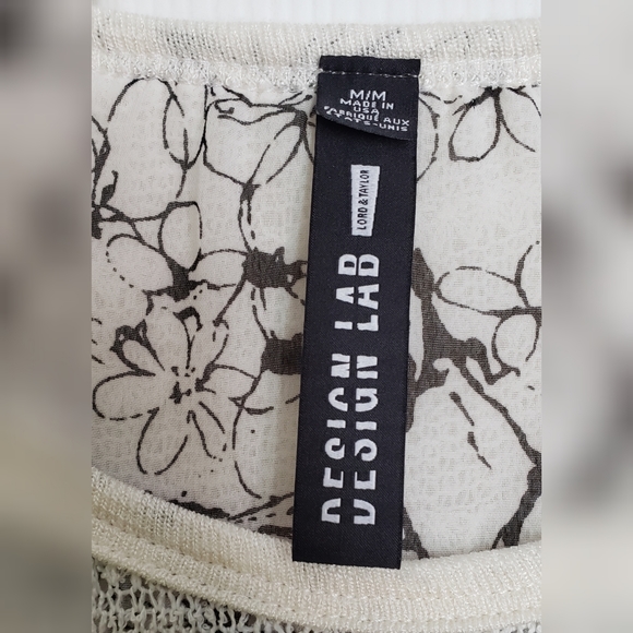 Design Lab Floral Top - Picture 5 of 5